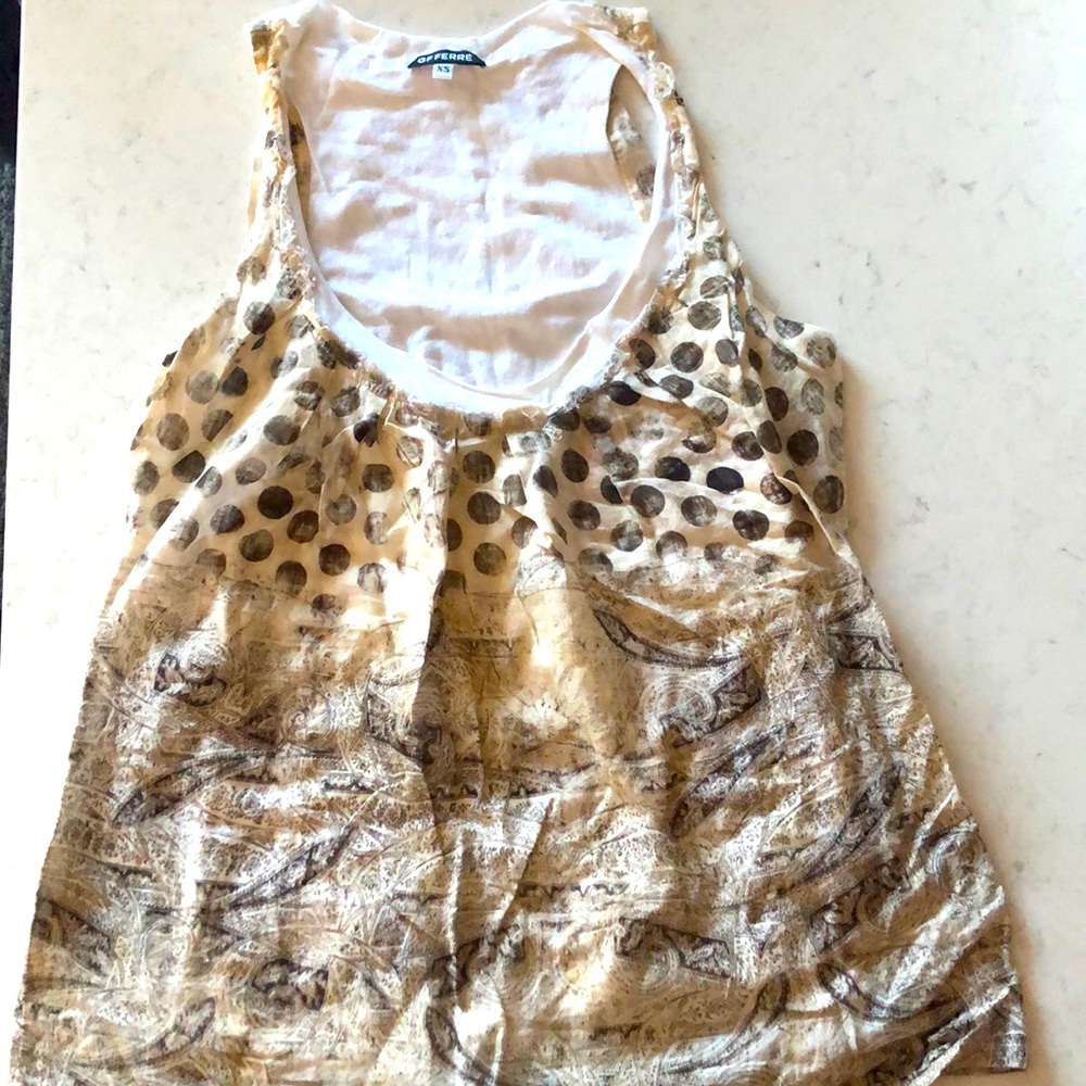 IT TIERRE casual tops